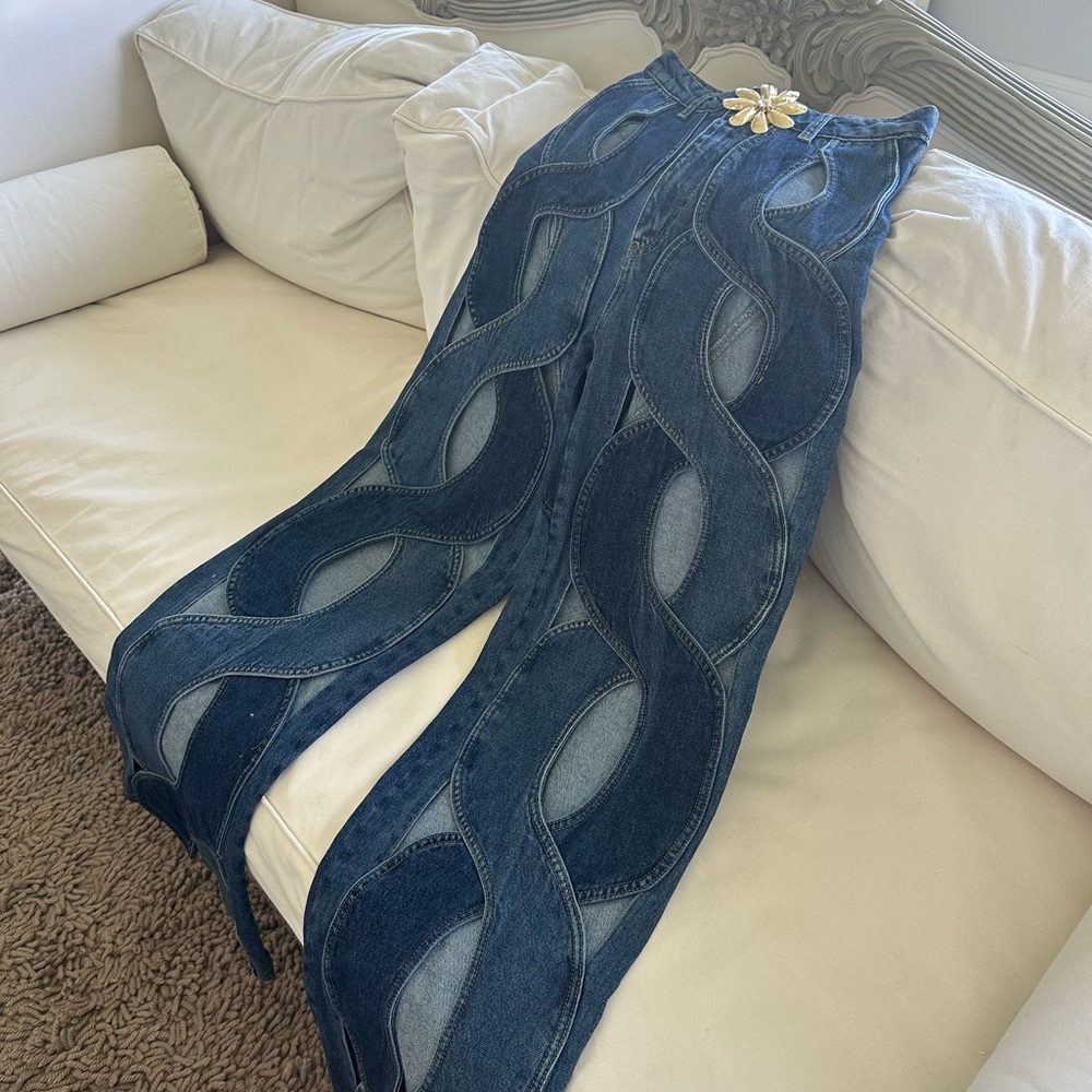 AREA Rope Cutout Jeans with Gold Flower Buckle - Picture 4 of 7